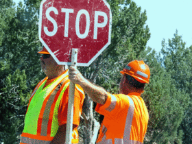USA 2013 - 8090 - funny roadworks at Chino Valley-MOTION