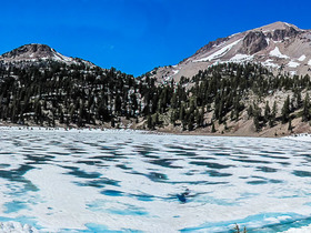Lassen Volcanic NP Panorama7