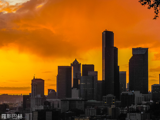 USA 2014 - 4571 - Seattle - Skyline Sunset from Dr. Jose Rizal Park