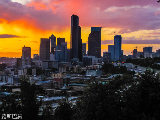 USA 2014 - 4577 - Seattle - Skyline Sunset from Dr. Jose Rizal Park