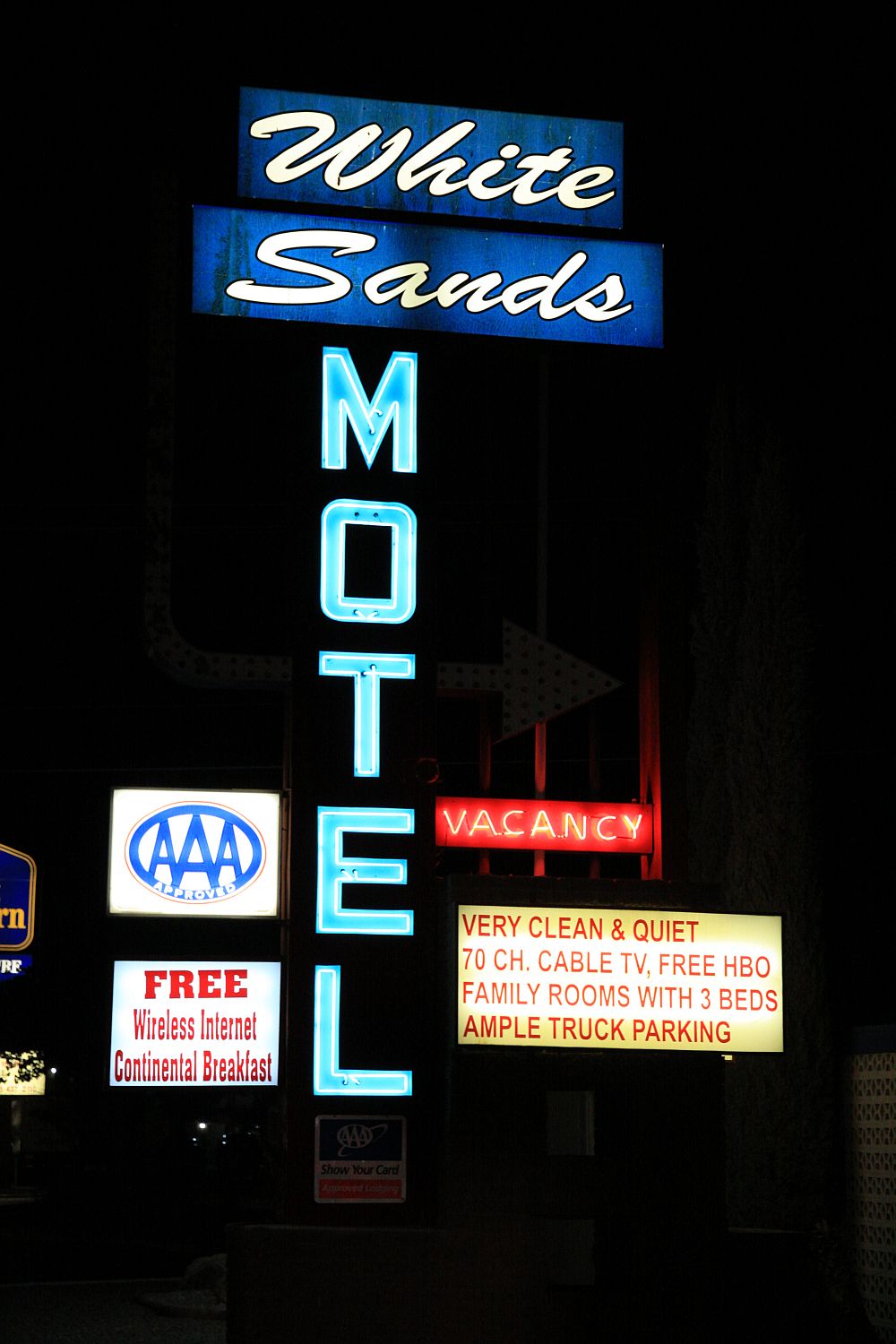 White Sands Motel